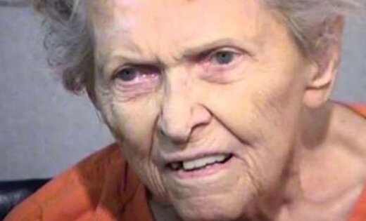   An old American woman kills a 72-year-old son because she does not want a retirement home 