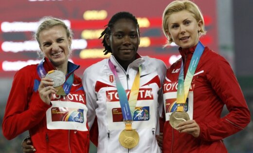 IAAF World Championships Daegu, gold Reese USА, silver Kucherenko Russia, bronze Radevica