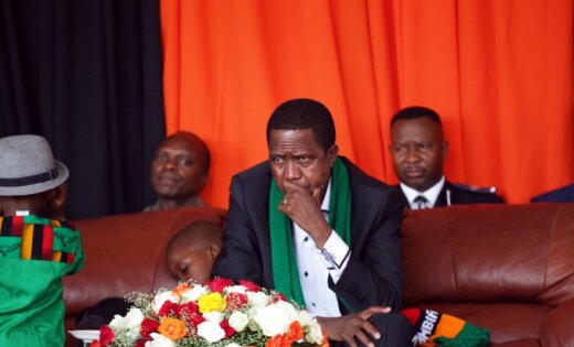 Президент Замбии призвал молиться Богу после катастрофического падения курса национальной валюты