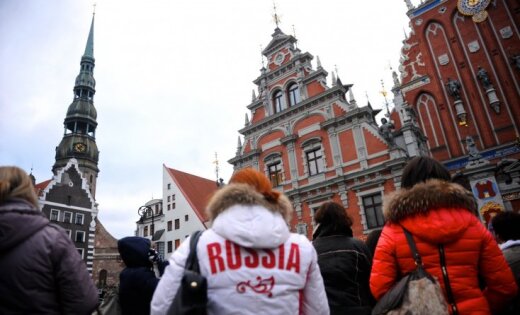 БИЗНЕСБИЗНЕС Новый год без икры. Как российские туристы уходят из Балтии