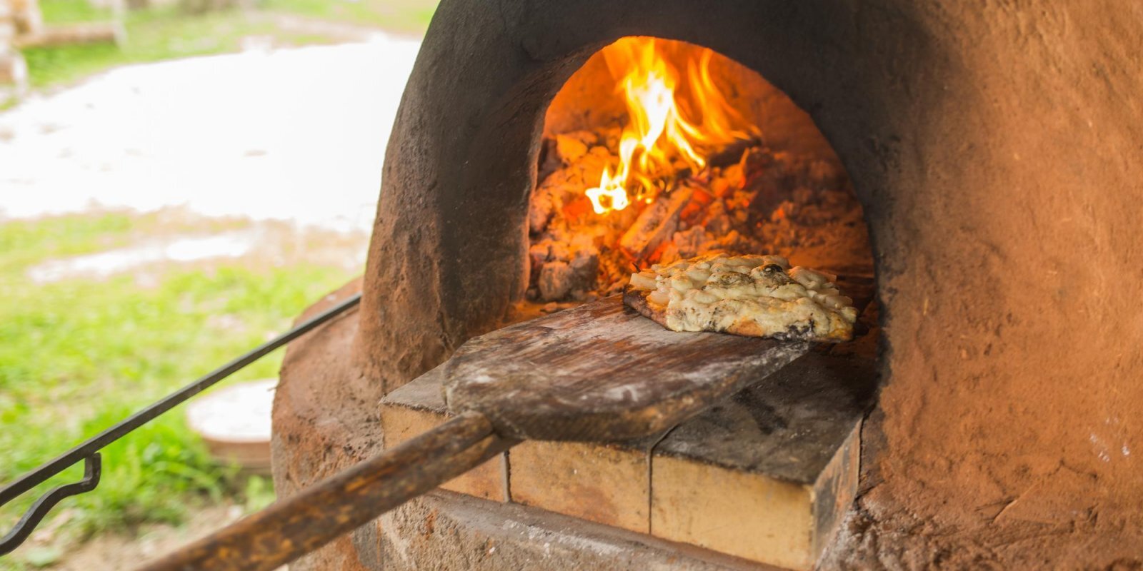 Мини-проект для дачи: Как сделать глиняную печь для пиццы своими руками?