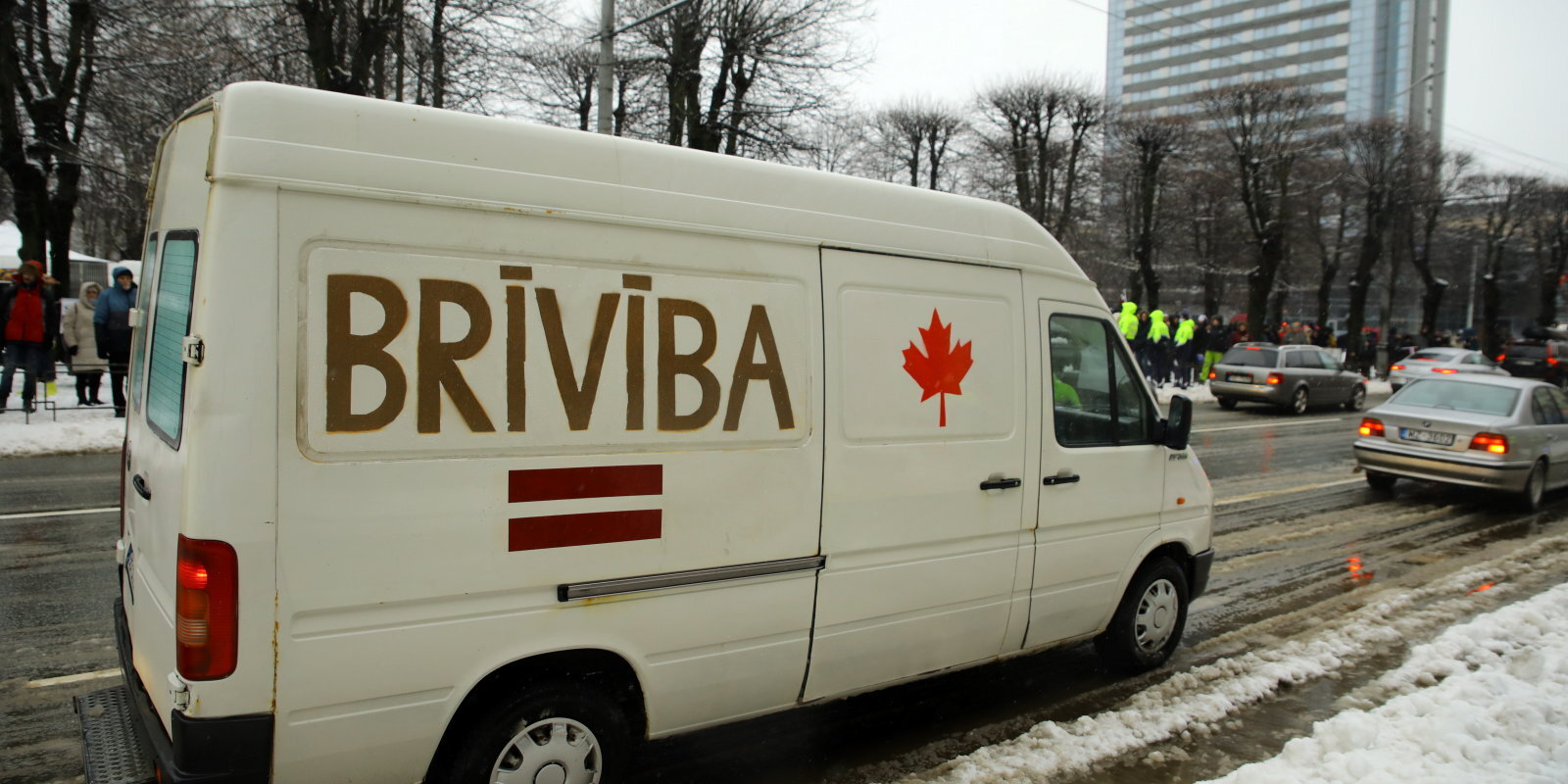 'Cehs.lv': Kā Latvijas 'Brīvības konvojs' izgāzās un nekur neaizbrauca. Piketa recenzija