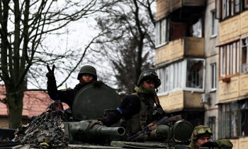 Krievija nākamajai ofensīvai pulcē desmitiem tūkstošu karavīru, brīdina Zelenskis. Teksta tiešraides arhīvs