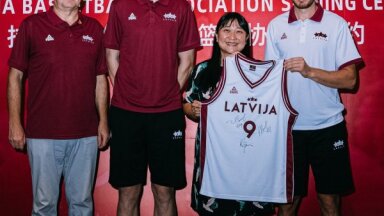 Сборная Латвии по баскетболу продолжит играть в формах Peak