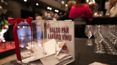 Latvijas vīndaru skatē noskaidroti iecienītākie vīni