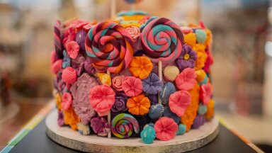 Foto: Latvijas konditoru radītas kūkas no 'Play-Doh' plastilīna
