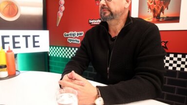 Podkāsts 'Bufete': Olimpiskais Dāmokla zobens – vai pasaule gatava sportot teroristu valsts kompānijā?