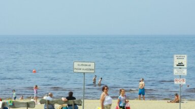 В Латвии открыт купальный сезон: вот список самых чистых пляжей