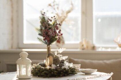 Svētku dekorācijas, ar kurām mājokli rotāt visas ziemas garumā