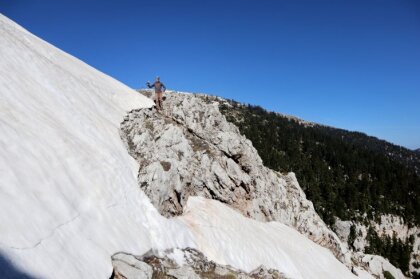Kalni, sniega klajumi un cīņa ar sevi: Pinda taka Grieķijā