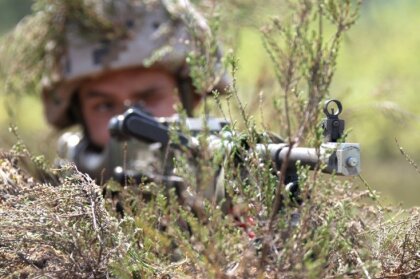 Глава НВС: нужно принять законы о военной службе до апреля, призыв уже летом