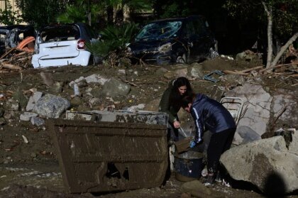 ФОТО, ВИДЕО: Число погибших при оползне в Италии выросло до семи человек