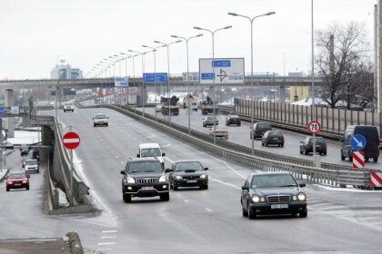 Samazinās atļauto braukšanas ātrumu uz Dienvidu tilta