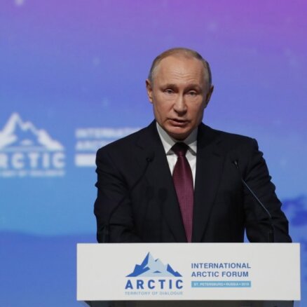 Putins brīdina Krievijas konkurentus nešķērsot sarkano līniju