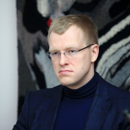 Osinovska miljona lietas materiāli: Elksniņš prasījis naudu 'priekš KNAB', ziņo LTV