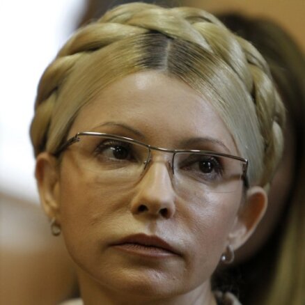 Тимошенко: Порошенко подписал тайный договор с МВФ, газ и свет подорожают