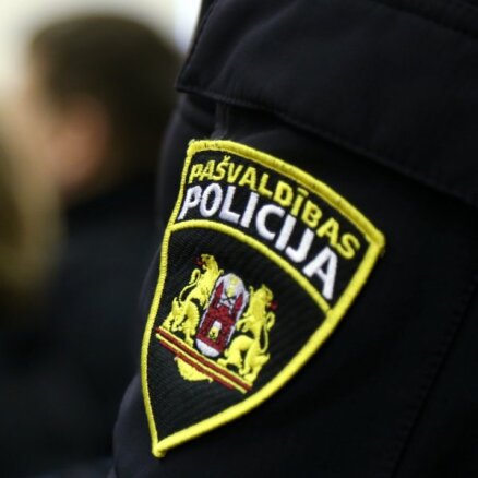 Covid-19 ierobežošanā iesaistītajiem Rīgas pašvaldības policistiem nosaka piemaksas līdz 25%