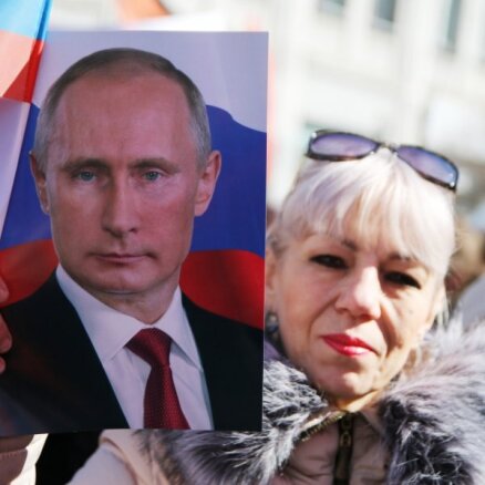 Порошенко: приезд Путина в Крым - вызов цивилизованному миру