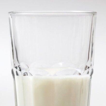 Ājurvēda par pienu: treknums ir vērtība. Kādu izvēlēties, ar ko sader?