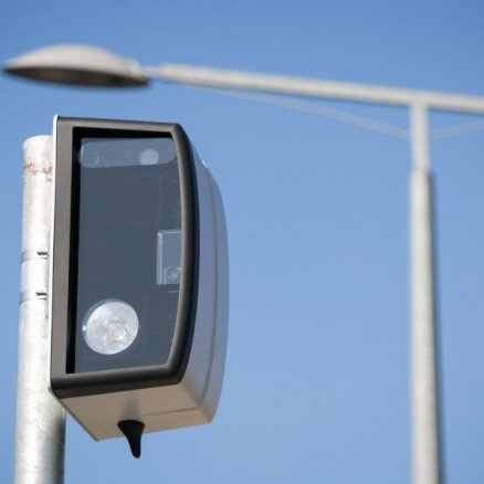 Минсообщения: первые радары средней скорости могут появиться на дорогах Латвии в ноябре