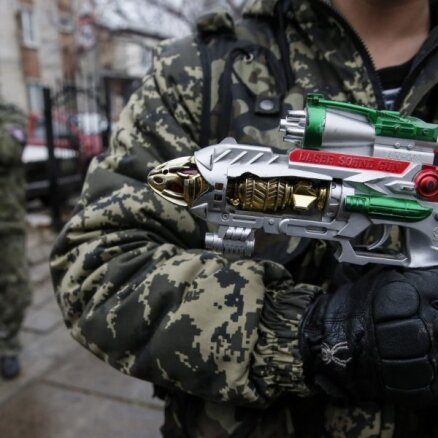 Украина: Крым изолировали из-за угрозы проникновения экстремистов