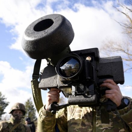 Krievija Ukrainā sagrābtos Rietumu ieročus nodod Irānai, ziņo CNN