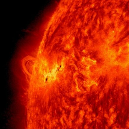 Video: NASA nofilmē grandiozu sprādzienu uz Saules