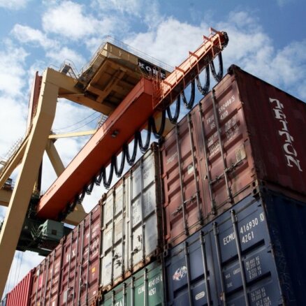 Par spīti sankcijām oktobrī preču eksports pirmo reizi pārsniedzis miljardu eiro