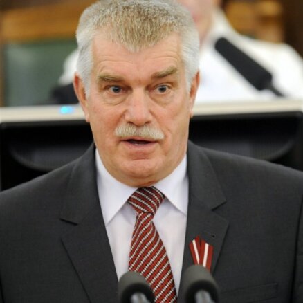 Deputāts Siliņš sevis vadītājai federācijai no budžeta izcīna 15 tūkstošus eiro