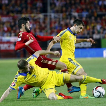 Отбор на Евро-2016: Англия громит Литву, Испания побеждает Украину