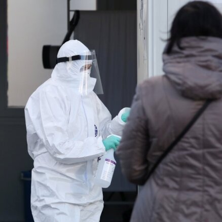 Piektdien Latvijā Covid-19 infekcija apstiprināta 2509 cilvēkiem