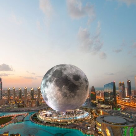 Kosmosa tūrisms: Dubaijā tiks atklāta unikāla Mēness replikas viesnīca