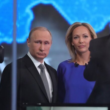 ВИДЕО: Путин на "прямой линии" ответил про Кадырова, офшоры и "порядочного Обаму"