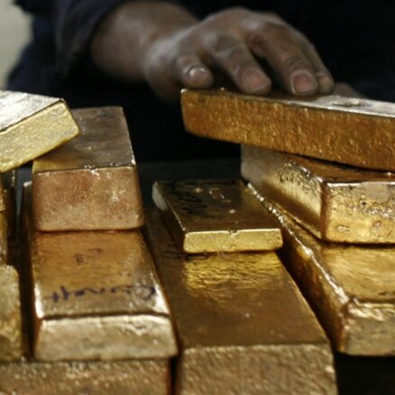 Bankrota draudi skar arī Venecuēlu; Karakasa pārdod zelta rezerves