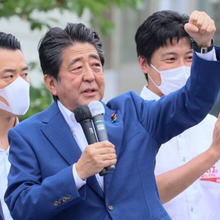 Убийство экс-премьера Японии Синдзо Абэ: что говорит подозреваемый и при чем здесь Церковь Муна