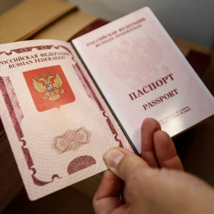 28 тысяч латвийцев взяли гражданство РФ. Многим придется сдавать экзамен по госязыку, чтобы сохранить вид на жительство