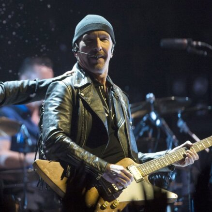 Гитарист U2 первым среди рокеров выступил в Сикстинской капелле