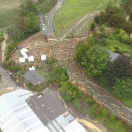 Ciklona 'Gita' 'aste' skar Jaunzēlandi, nošķirot no ārpasaules 1000 tūristu