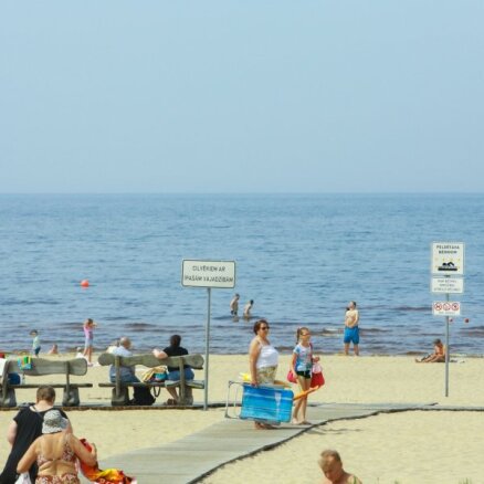 Температура воды на пляжах Риги колеблется от 18 до 20 градусов