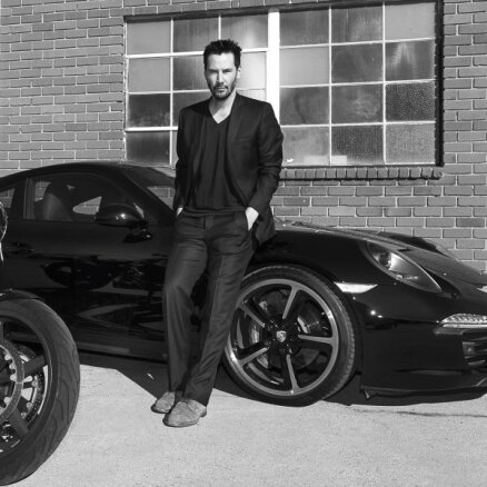 Slaveni 'Porsche 911' īpašnieki: no Kianu Rīvsa līdz Bilam Geitsam