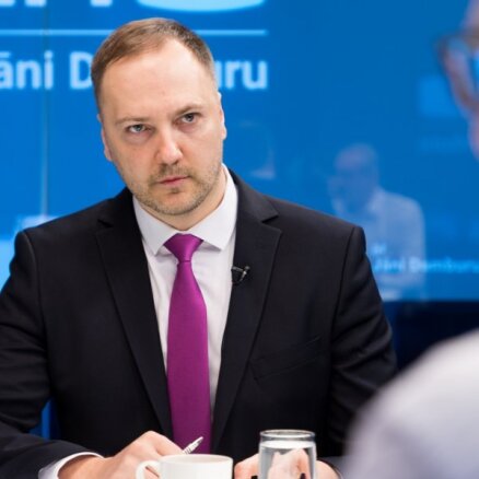 Глава МВД на DELFI TV: в Латвии внедрят систему цифрового контроля, но об авторитарном использовании речь не идет