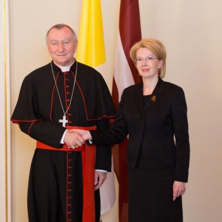 Latviju un Vatikānu vieno īpašas attiecības, pārliecināta Mūrniece