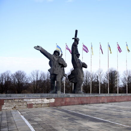 Объединение репресированных просит освободить Латвию от "памятников захватчикам"