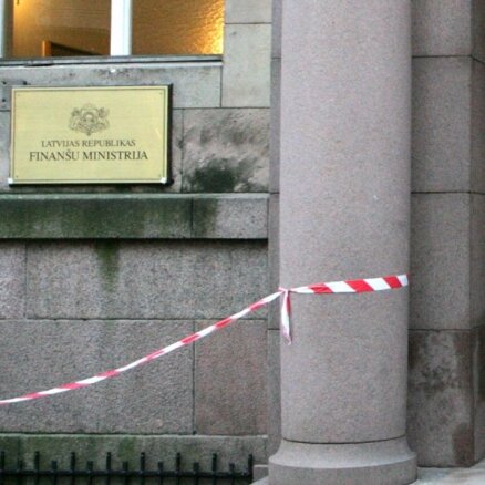 FM: Latvija nepiedalās Grieķijas aizdevumu programmā izmantotajā Finanšu stabilitātes fondā