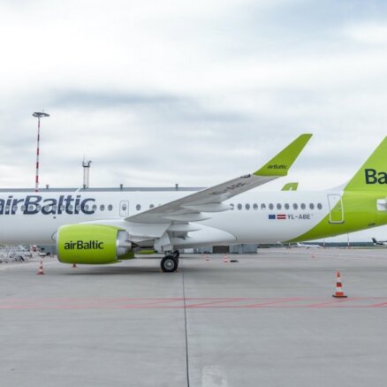 'airBaltic' uz laiku aptur nakts lidojumus uz Ukrainu