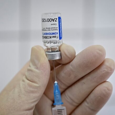 Kavējoties ES piegādēm, Čehija lūgusi Krievijai piešķirt 'Sputņik V' vakcīnas
