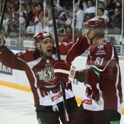 KHL saglabā Rīgas 'Dinamo' savā sastāvā un komandām palielina spēļu skaitu
