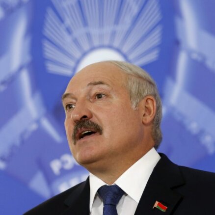 Евросоюз снял санкции с Лукашенко на четыре месяца