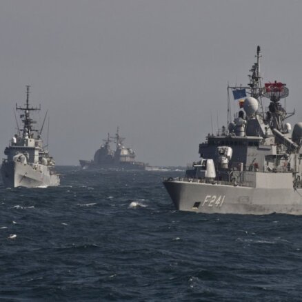 Operācija 'Sea Guardian': ES atbalstam Vidusjūrā izvietos NATO kuģi un lidmašīnas