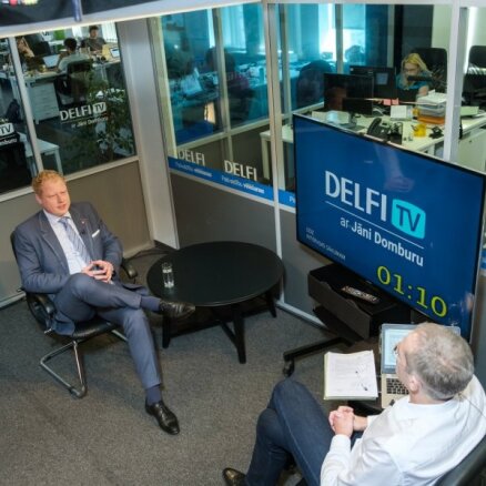 'Delfi TV ar Jāni Domburu': 'Saskaņas' mērs Jakovels un sociāldemokrātu vara Jelgavā